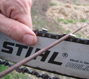 Sharpening a Chainsaw 